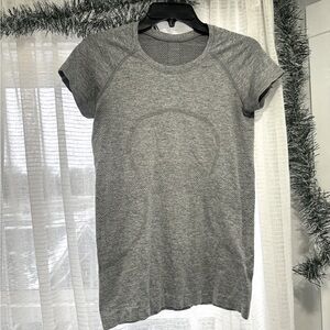 Lululemon Swiftly Tech Short-Sleeve Shirt 2.0